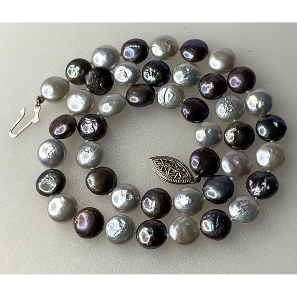 Baroque Pearl Necklace 18" With Sterling Silver Clasp In Iridescent Tones - Picture 3 of 8